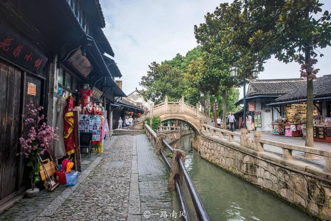 求各位识个图游戏画面